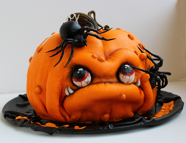 Bake-a-Halloween-Cake-20-Terrifyingly-Amazing-Ideas-11