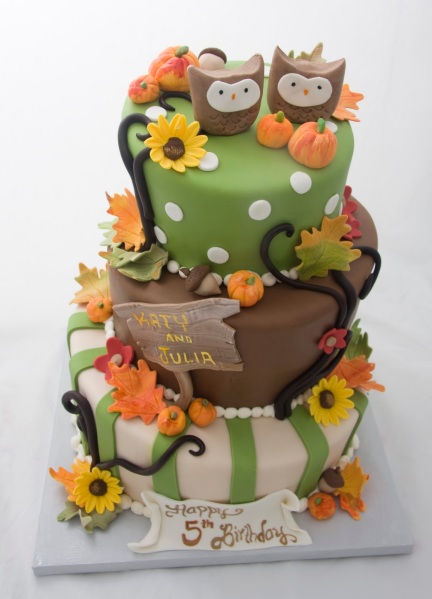 Twin+Owl+Fall+Cake_1